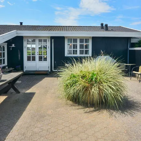 Halsten - 350m From The Sea In Nw Jutland By Interhome *
